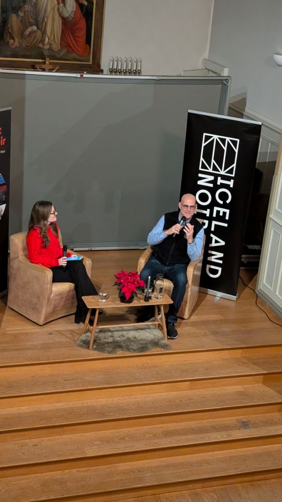 Harlan Coben being interviewed by Abby Endler